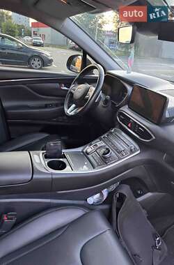 Внедорожник / Кроссовер Hyundai Santa FE 2021 в 