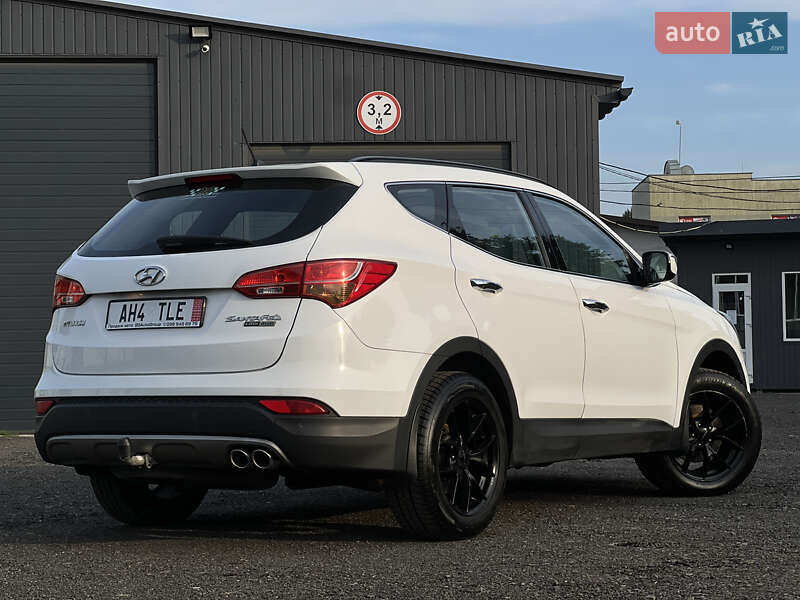 Позашляховик / Кросовер Hyundai Santa FE 2013 в Ужгороді