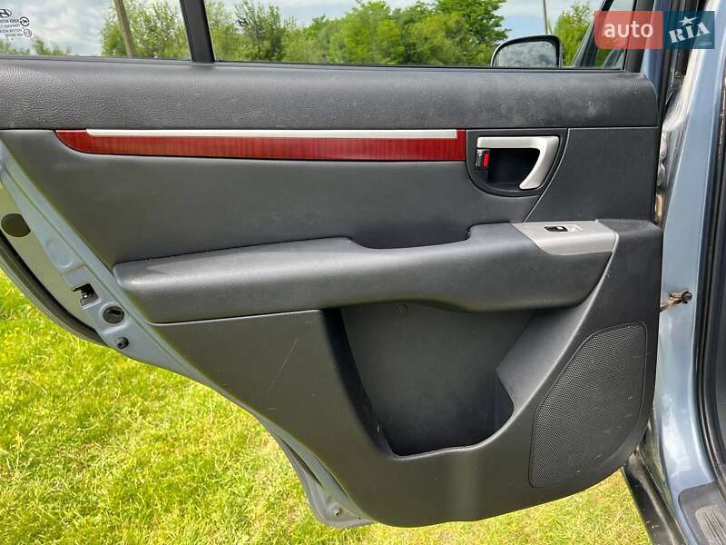 Позашляховик / Кросовер Hyundai Santa FE 2006 в Львові