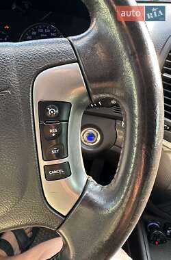 Внедорожник / Кроссовер Hyundai Santa FE 2010 в 