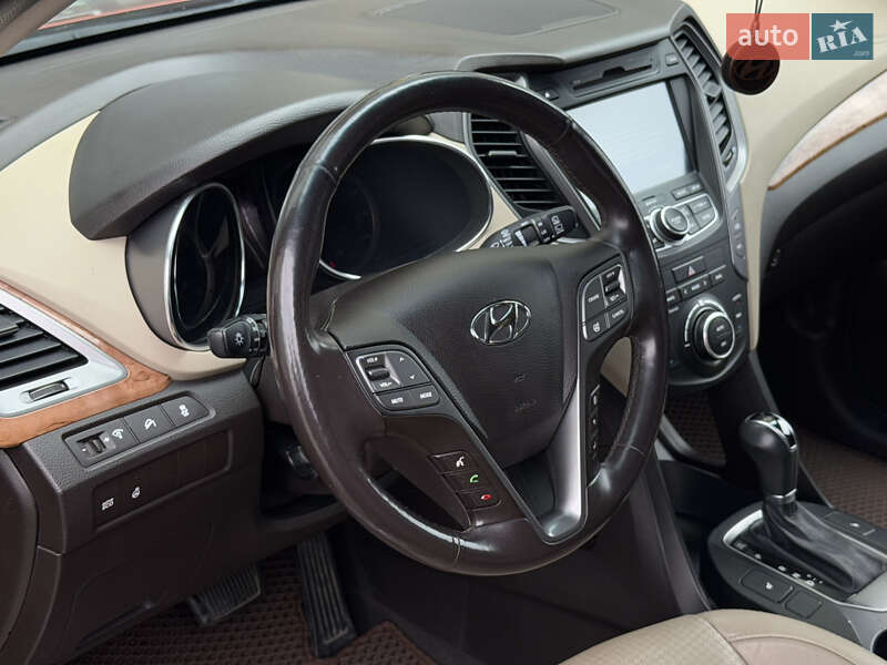 Позашляховик / Кросовер Hyundai Santa FE 2012 в Києві