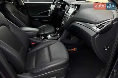 Позашляховик / Кросовер Hyundai Santa FE 2016 в 