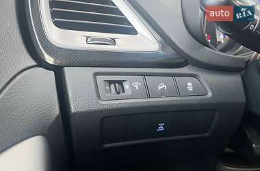 Позашляховик / Кросовер Hyundai Santa FE 2014 в 