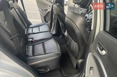 Позашляховик / Кросовер Hyundai Santa FE 2014 в 