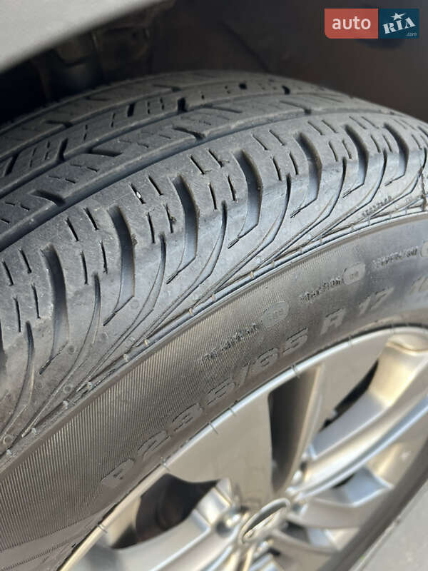 Позашляховик / Кросовер Hyundai Santa FE 2014 в Києві