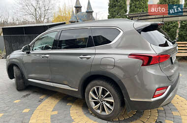 Внедорожник / Кроссовер Hyundai Santa FE 2019 в 