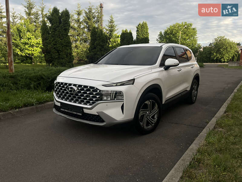 Внедорожник / Кроссовер Hyundai Santa FE 2021 в 