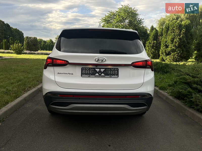 Позашляховик / Кросовер Hyundai Santa FE 2021 в Умані