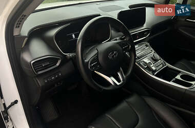 Внедорожник / Кроссовер Hyundai Santa FE 2021 в 