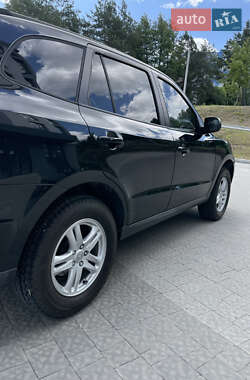 Позашляховик / Кросовер Hyundai Santa FE 2010 в 