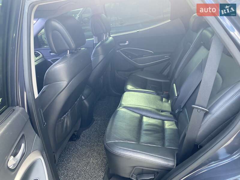 Внедорожник / Кроссовер Hyundai Santa FE 2015 в Киеве