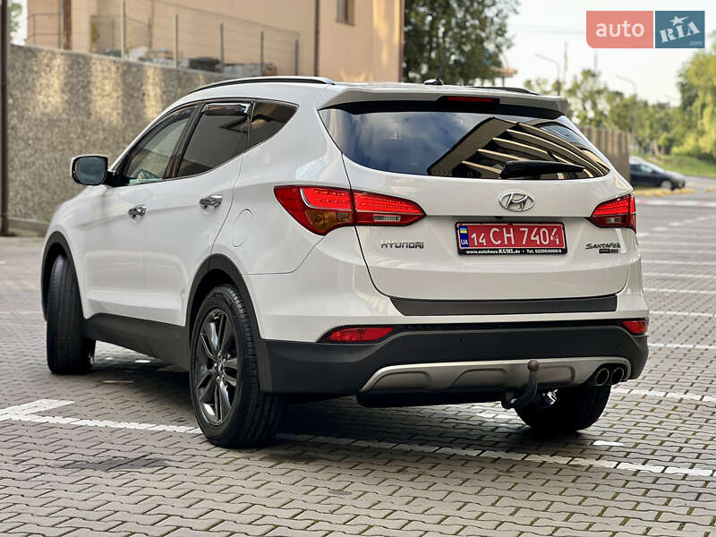 Позашляховик / Кросовер Hyundai Santa FE 2014 в Івано-Франківську