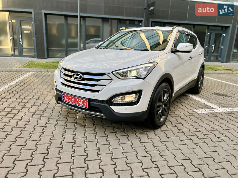 Позашляховик / Кросовер Hyundai Santa FE 2014 в Івано-Франківську