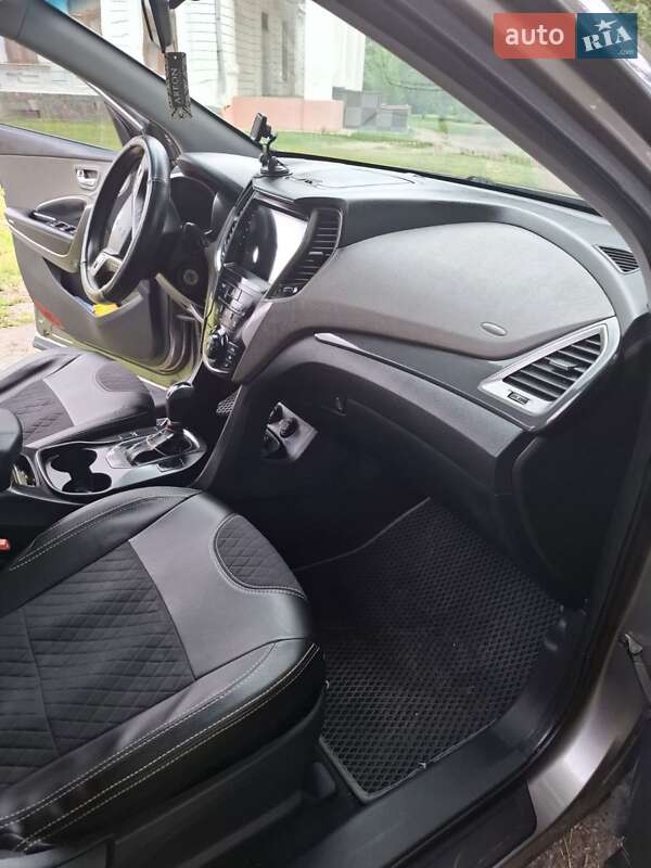 Позашляховик / Кросовер Hyundai Santa FE 2015 в Андрушівці