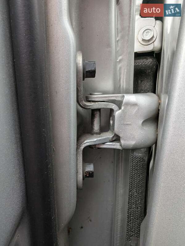 Позашляховик / Кросовер Hyundai Santa FE 2011 в Чернівцях