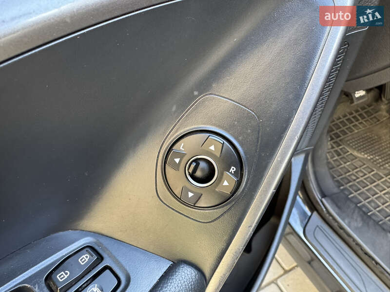 Внедорожник / Кроссовер Hyundai Santa FE 2016 в Одессе