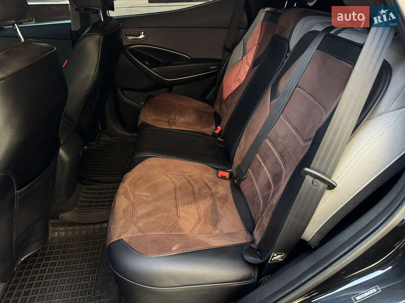 Внедорожник / Кроссовер Hyundai Santa FE 2016 в Одессе