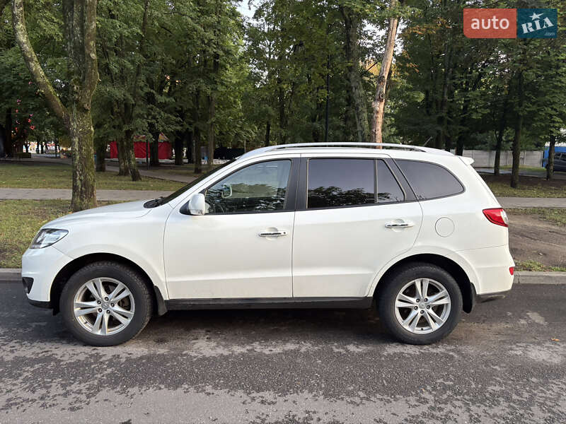 Позашляховик / Кросовер Hyundai Santa FE 2011 в Харкові