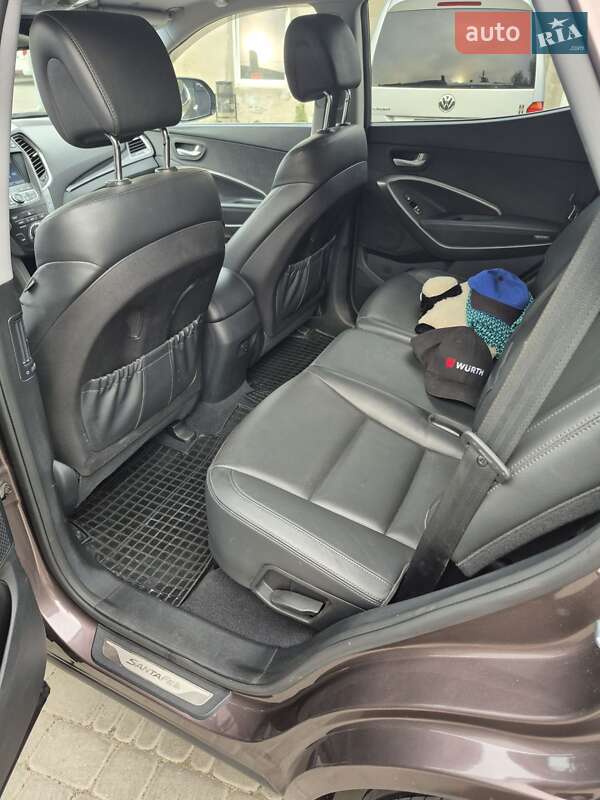 Внедорожник / Кроссовер Hyundai Santa FE 2014 в Нововолынске