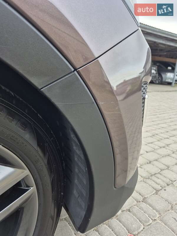 Внедорожник / Кроссовер Hyundai Santa FE 2014 в Нововолынске