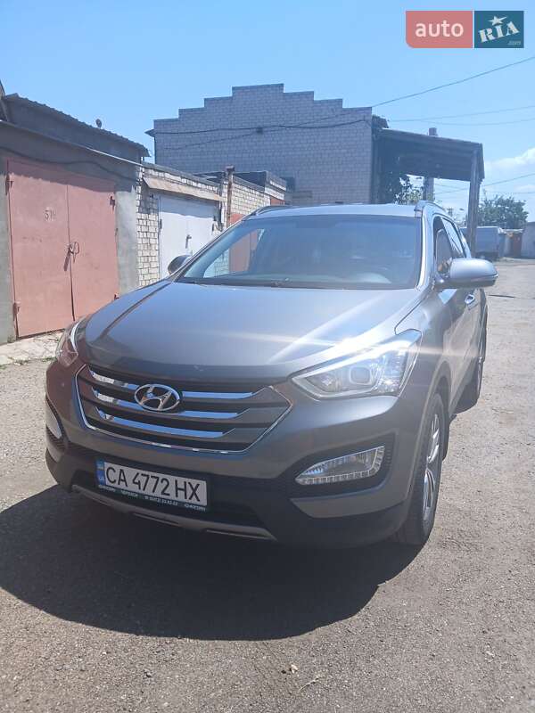 Позашляховик / Кросовер Hyundai Santa FE 2015 в Черкасах