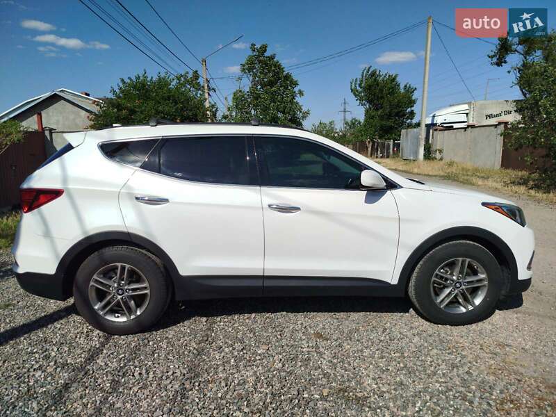 Позашляховик / Кросовер Hyundai Santa FE 2016 в Одесі