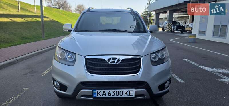 Позашляховик / Кросовер Hyundai Santa FE 2012 в Києві