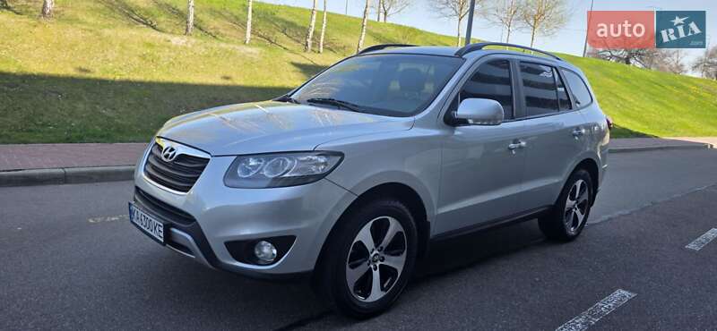 Позашляховик / Кросовер Hyundai Santa FE 2012 в Києві