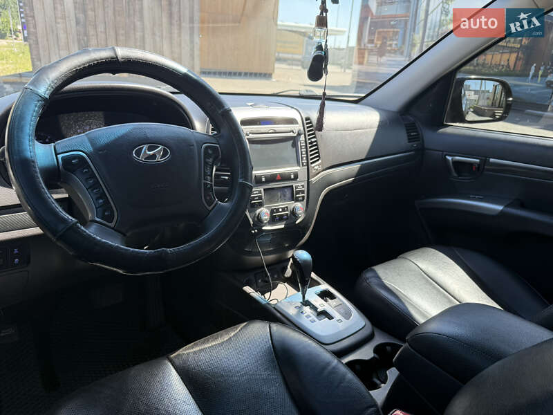 Позашляховик / Кросовер Hyundai Santa FE 2012 в Києві