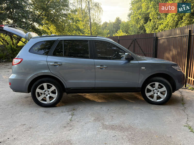Позашляховик / Кросовер Hyundai Santa FE 2006 в Звягелі