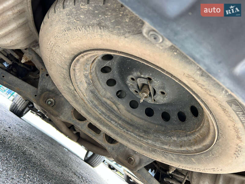 Внедорожник / Кроссовер Hyundai Santa FE 2011 в Сумах