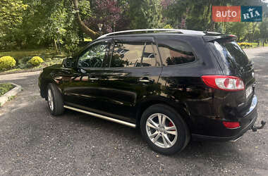 Позашляховик / Кросовер Hyundai Santa FE 2011 в 