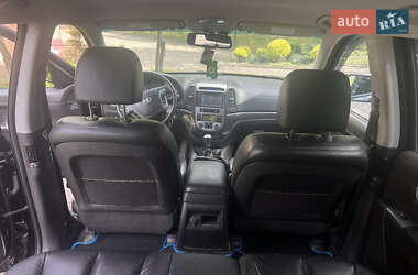 Позашляховик / Кросовер Hyundai Santa FE 2011 в 