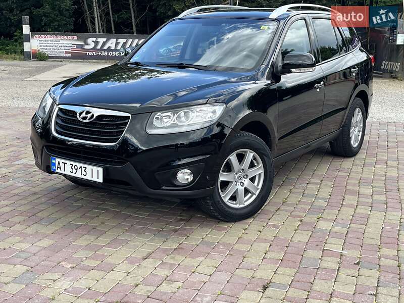 Внедорожник / Кроссовер Hyundai Santa FE 2010 в Калуше