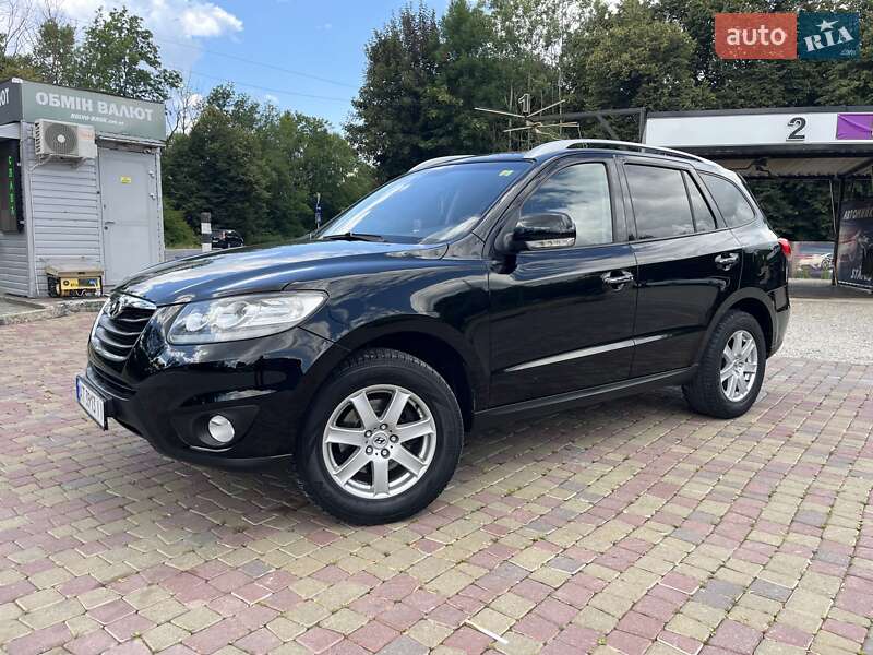 Внедорожник / Кроссовер Hyundai Santa FE 2010 в Калуше