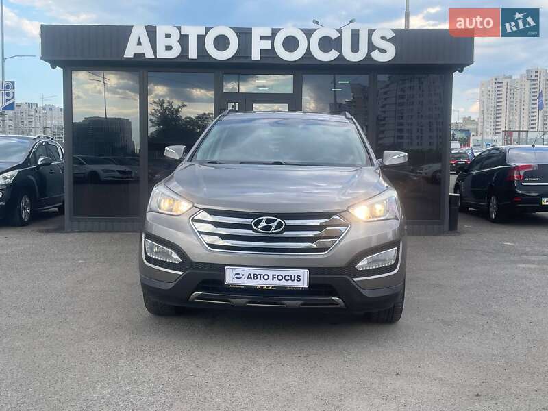 Внедорожник / Кроссовер Hyundai Santa FE 2012 в Киеве