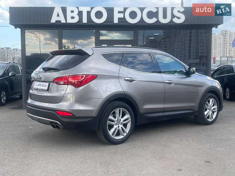 Внедорожник / Кроссовер Hyundai Santa FE 2012 в Киеве