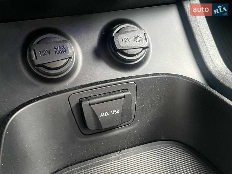 Внедорожник / Кроссовер Hyundai Santa FE 2012 в Киеве