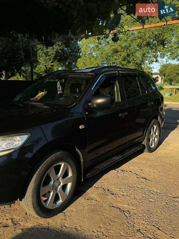 Позашляховик / Кросовер Hyundai Santa FE 2007 в Чернівцях