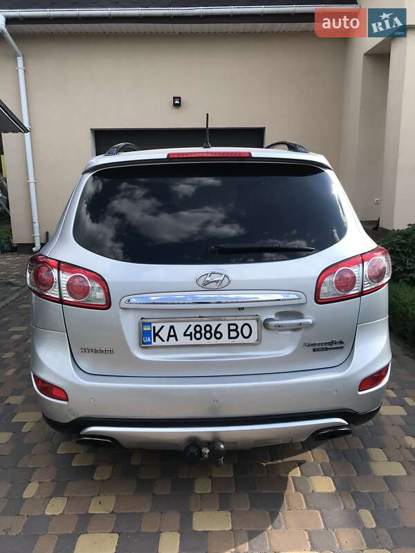 Внедорожник / Кроссовер Hyundai Santa FE 2012 в Киеве