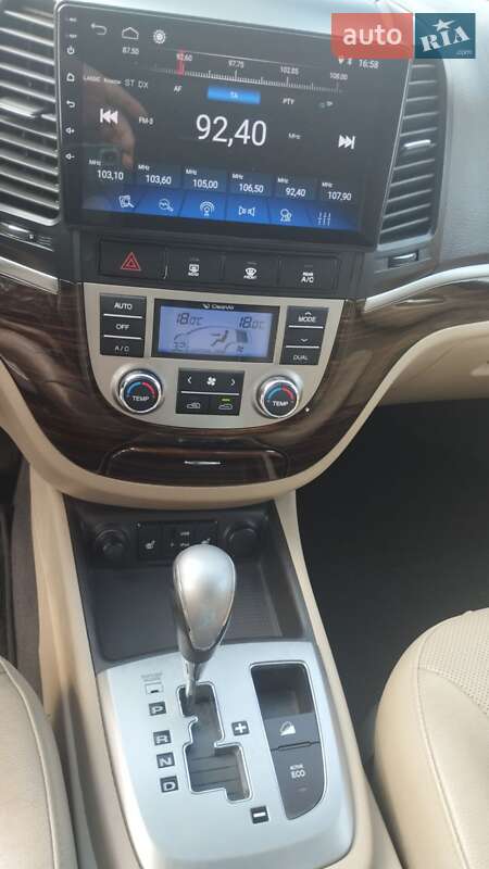 Позашляховик / Кросовер Hyundai Santa FE 2012 в Києві