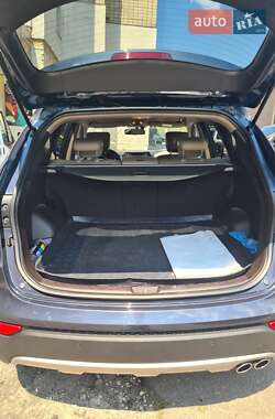 Внедорожник / Кроссовер Hyundai Santa FE 2013 в 