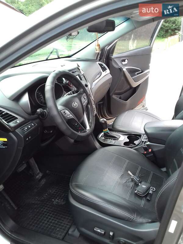 Внедорожник / Кроссовер Hyundai Santa FE 2015 в Харькове