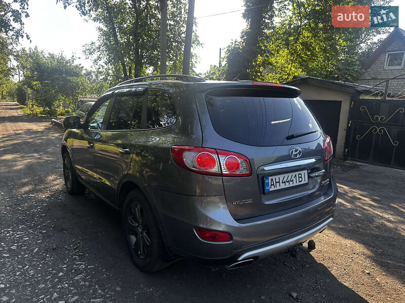 Внедорожник / Кроссовер Hyundai Santa FE 2012 в Лозовой