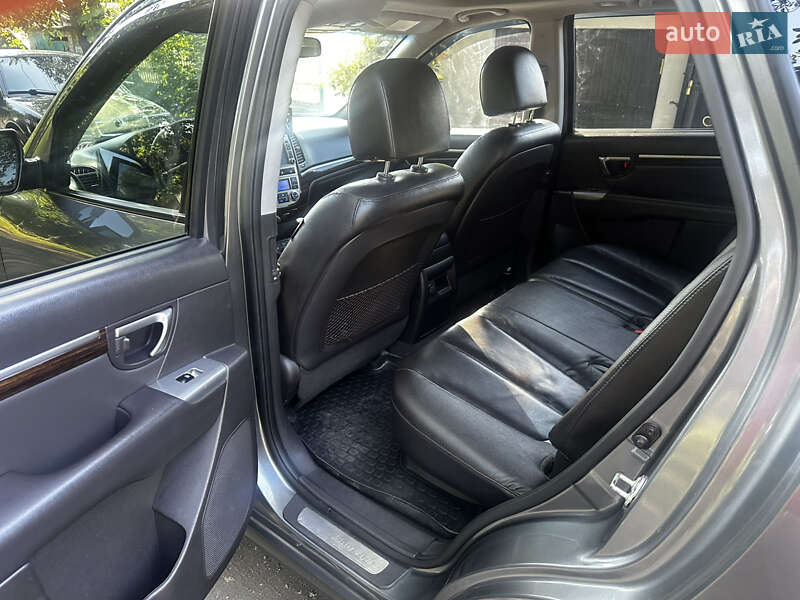 Внедорожник / Кроссовер Hyundai Santa FE 2012 в Лозовой