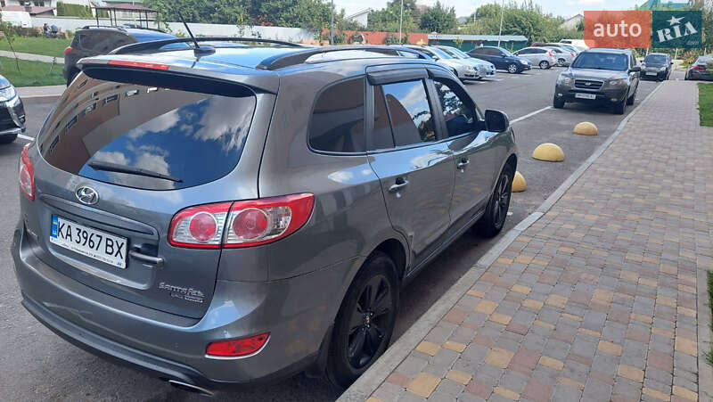Позашляховик / Кросовер Hyundai Santa FE 2012 в Києві