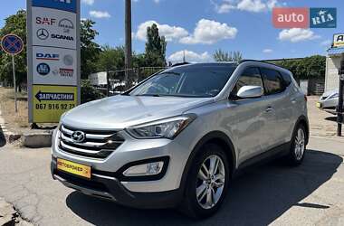 Внедорожник / Кроссовер Hyundai Santa FE 2015 в Николаеве
