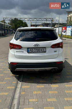 Внедорожник / Кроссовер Hyundai Santa FE 2012 в 