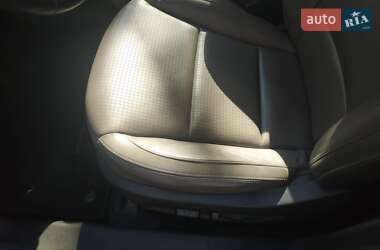 Позашляховик / Кросовер Hyundai Santa FE 2014 в 