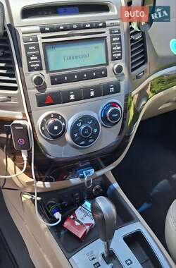 Внедорожник / Кроссовер Hyundai Santa FE 2011 в 